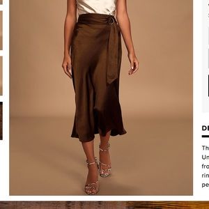 Lulus’s Brown satin skirt